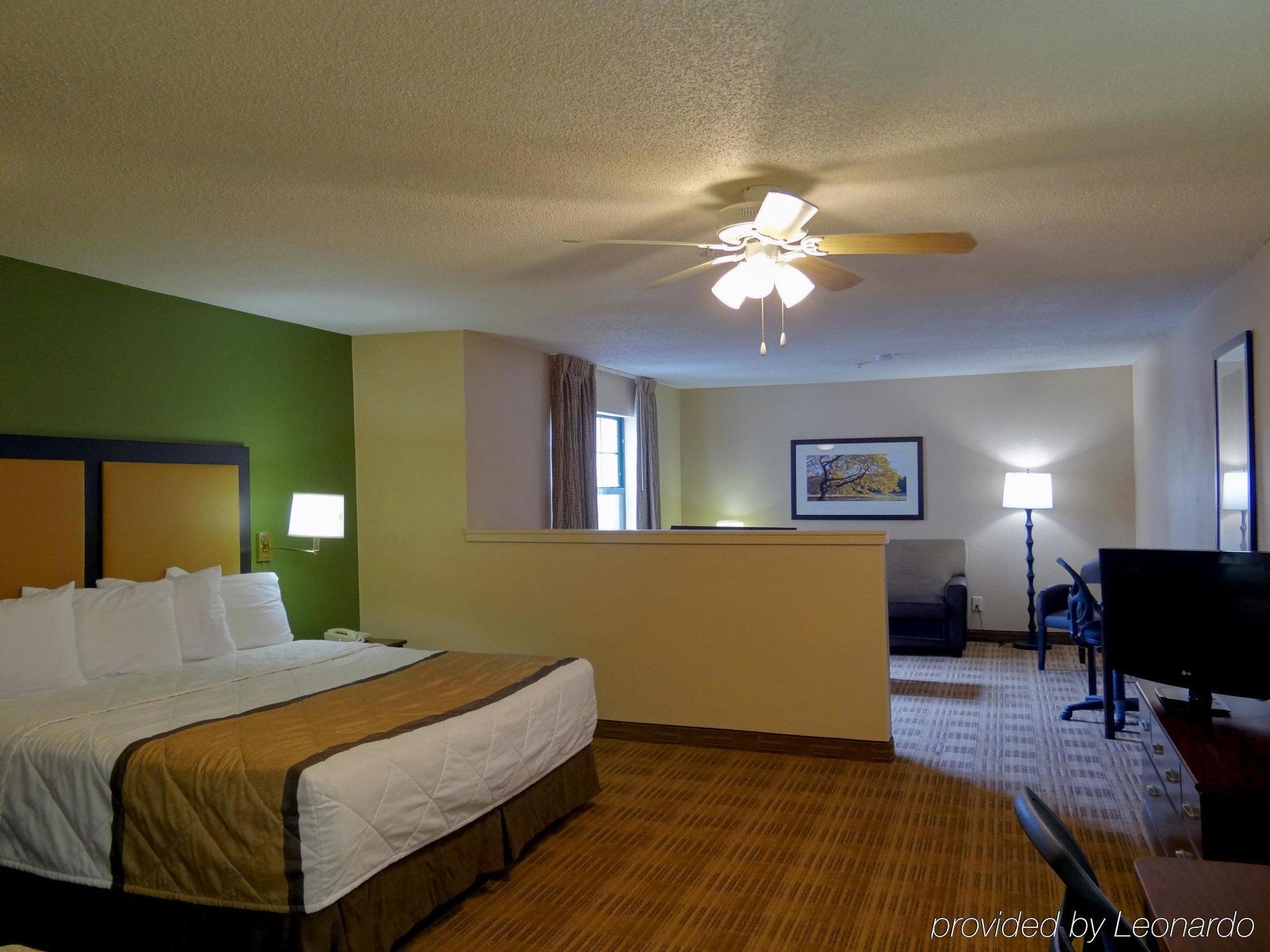 Extended Stay America Select Suites - Raleigh - Cary - Regency Parkway South Exterior photo
